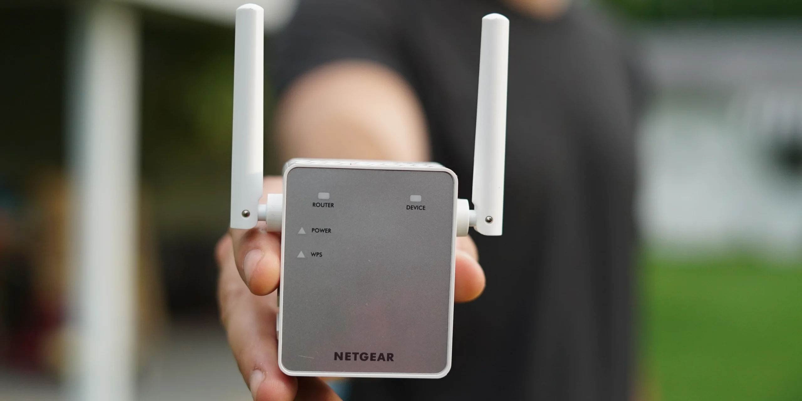 Netgear EX3700